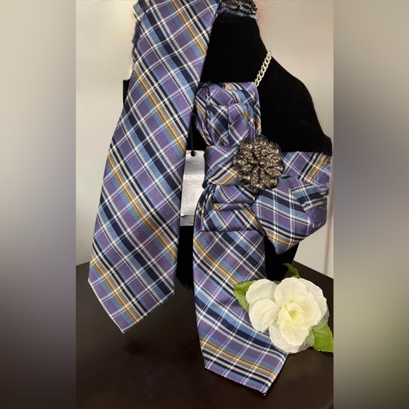 Jewelry - Purple Necklace Necktie and Tie Set